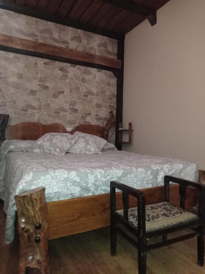 Casa Rural Khaleesi El Carpio de Tajo المظهر الخارجي الصورة